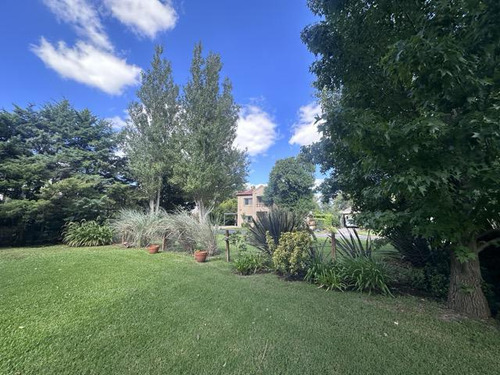 Terreno Lote Central En Venta En Barrio Privado El Aromo - Apto Credito