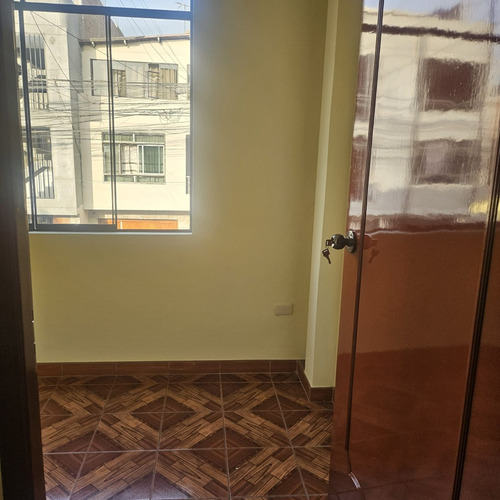 Departamento En Los Olivos: