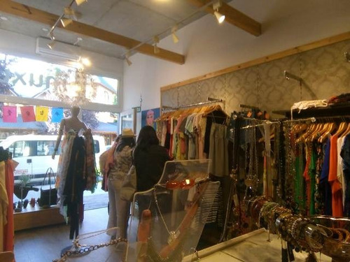 Vendo Fondo De Comercio- Ropa Y Accesorios-oportunidad