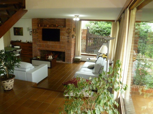 Imagen 2 de 17 de Casa En Venta De 3 Dormitorios En Playa Mansa