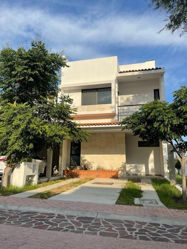 Casa En Venta En Ciudad Maderas El Marques Rcv230810-mn