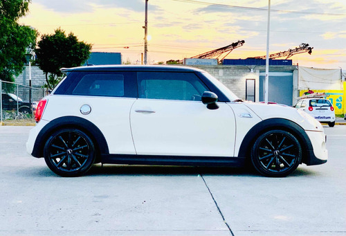 Imagen 5 de 14 de Mini Cooper S 2018 2.0 Salt Mt