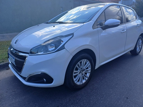 Peugeot 208 1.6 Allure Tiptronic