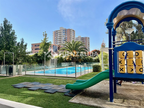 Departamento En Venta De 3 Dorm 2 Bañ 1 E 1 B. Metro Lo Vial