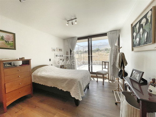 Casa En Venta De 5 Dorm. Mas Servicio En Chamisero