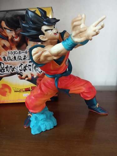 Figura Dragon Ball Z  Goku   20  Cm Altura Aprox