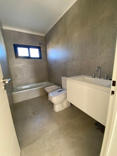 Imagen 15 de 19 de Casa Chalet En Venta Ubicado En El Cantón, Escobar, G.b.a. Zona Norte