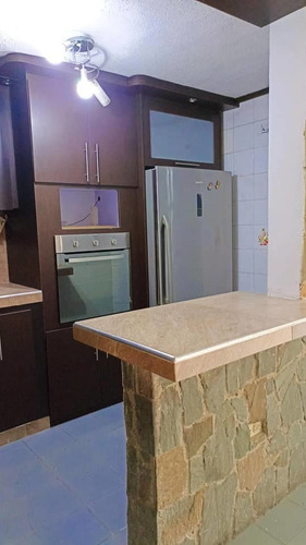 Imagen 3 de 9 de Casa En Ciudad Jardin Cagua 4 Habitaciones 3 Baños
