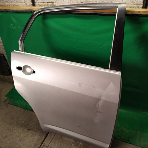 Puerta Trasera Derecha Nissan Tiida 2011 Modelo 2007-2017