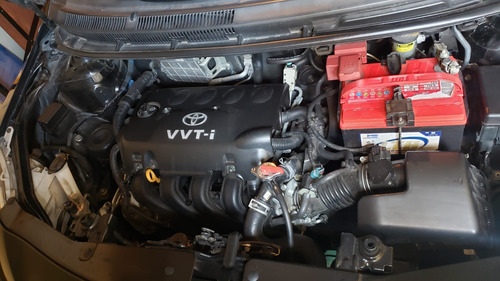 Toyota Yaris 1.5 Sedan Premium 5vel Aa Ee Ra Mt