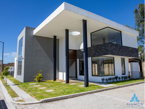 Venta De Residencia En San Andrés Cholula