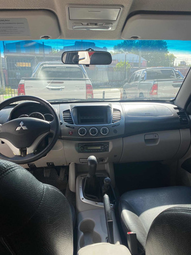 Mitsubishi L200 3.2 Cab Doble 4wd Cr 165cv Mt 2011