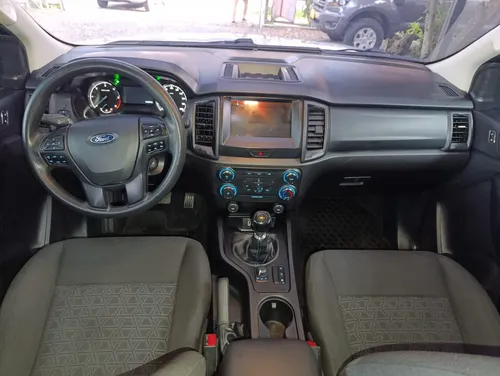 Ford Ranger XLS MT 3.2 DIESEL