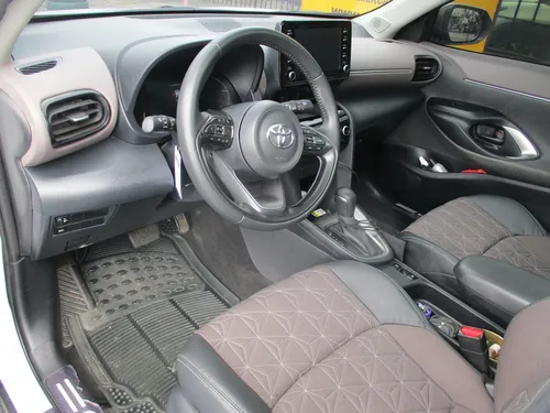 Toyota Yaris Cross Hybrid 4x2 1500cc At Aa