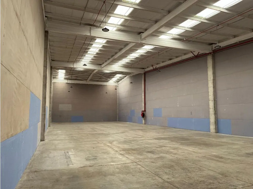 Arriendo Bodega De 595 M2 En Parque Industrial, Pudahuel.