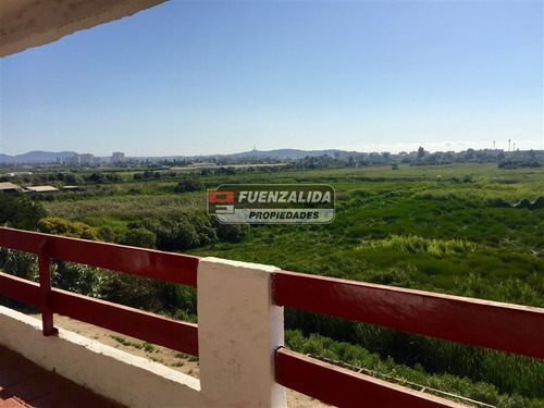 Departamento En Venta De 3 Dormitorios En La Serena