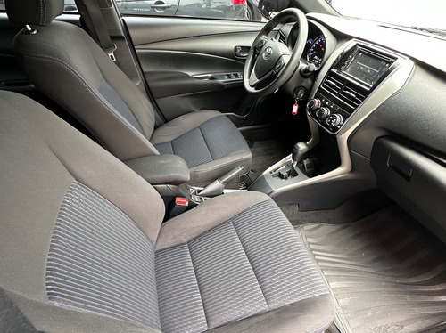 Toyota Yaris 1.3 16V XL LIVE