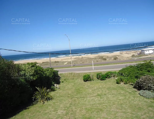 Excelente Propiedad Frente Al Mar En Montoya