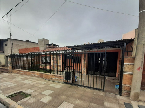 Venta Casa 2 Dorm B° San Martin