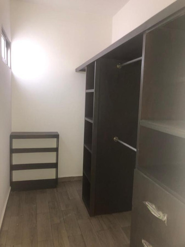Imagen 11 de 20 de Lomas De La Rioja, Casa En Venta Con Recámara Eh Planta Baja Y Roof Garden Con Espectacular Vista