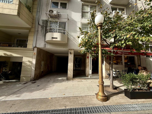 Duplex 2 Ambientes Apto Profesional En Barrio Norte. En Alquiler Y Venta!