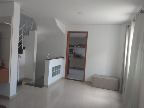 Casa De Condomínio A Venda Na Penha, São Paulo - V2005 - 69199502