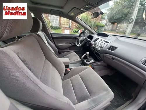 Honda Civic 1.8 Ex 4 p