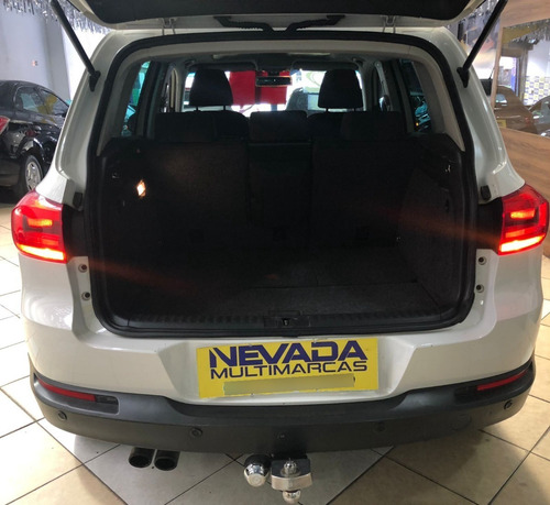 Imagem 14 de 15 de Volkswagen Tiguan 2012 2.0 Gasolina Tsi Com Teto Branco