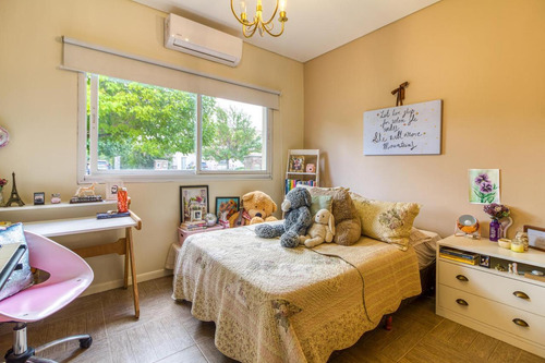 Casa En Venta, 5 Ambientes, En Haras Santa Maria, Loma Verde, Escobar