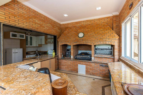 Imagem 25 de 28 de Casa À Venda Na Rua Cordisburgo No Morumbi. 850 M², Piscina, Área Gourmet, 4 Suítes E 6 Vagas. Vista Para Praça Vinícius De Moraes. - Ca0571