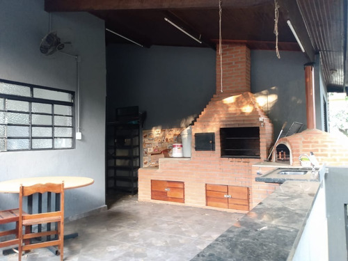Imagem 11 de 19 de Chácara 300m2, Casa 80m2, 1 Dormitório, 1 Banheiro, 1 Vaga De Garagem, Ótima Localização, Rica Em Água Com Rio No Fundo, Churrasqueira E Fogão A Lenha - Ch00286 - 71019215