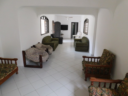Casa Mobiliada Para Venda Na Praia De Peruíbe