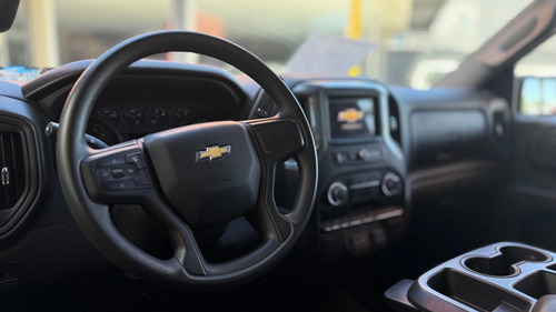 Chevrolet Silverado 5.3 V8 Custom Doble Cabina 4X4 At