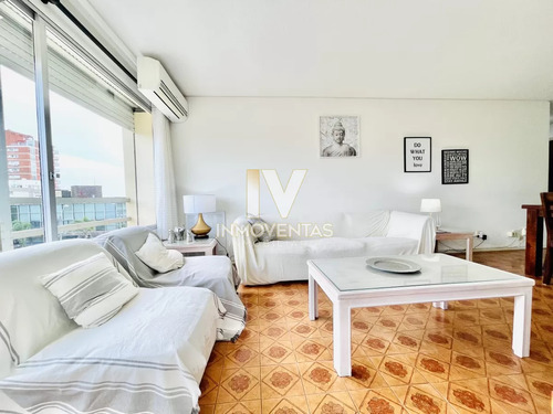 Apartamento De 3 Dormitorios Sobre Gorlero, Punta Del Este - Venta Y Alquiler Anual