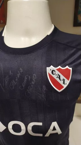 Camisa Club Atlético Independiente autografada pelo Victor Cuesta - Hall da  Fama