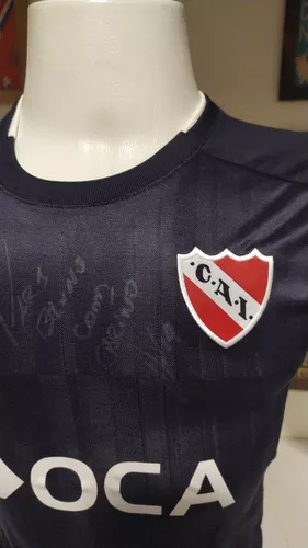 Camisa Club Atlético Independiente autografada pelo Victor Cuesta