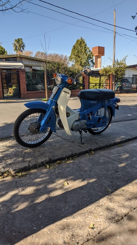Imagen 5 de 13 de Honda C90