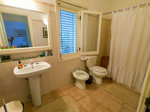 Casa 7 Dormitorios En Cantegril, Punta Del Este