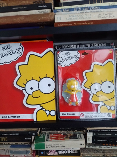 The Simpsons ,libro Info Personaje + Muñeco Lisa C Base