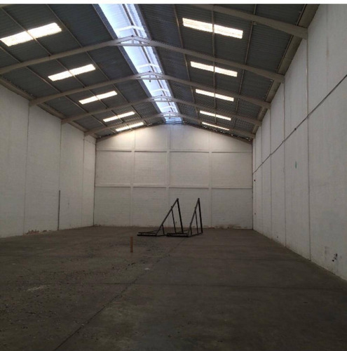 Imagen 7 de 8 de Venta De Galpón En Aero Centro Internacional De Valencia Cod. 147446 Hm 04245552216