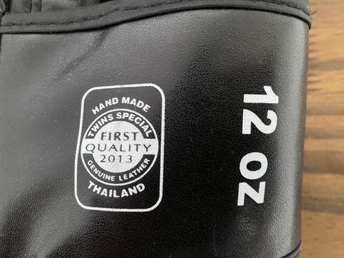 Guantes Twins Special 12 Oz Negro Casi Nuevo 12oz (Usado)