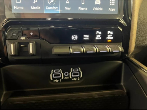 RAM 1500 3.0 Laramie 4X4 At8