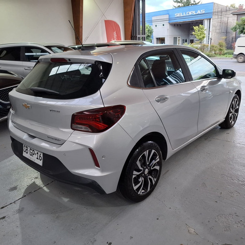 Chevrolet Onix 1.0T Premier At