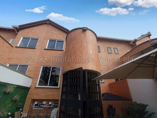 Casa En Venta En Terrazas Del Country Valencia Carabobo 24-3485, Eloisa Mejia