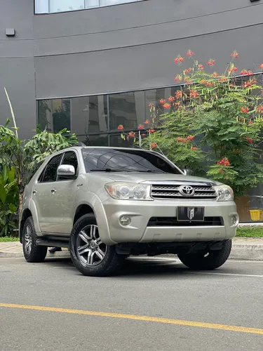 Toyota Fortuner 2.7l 4x2