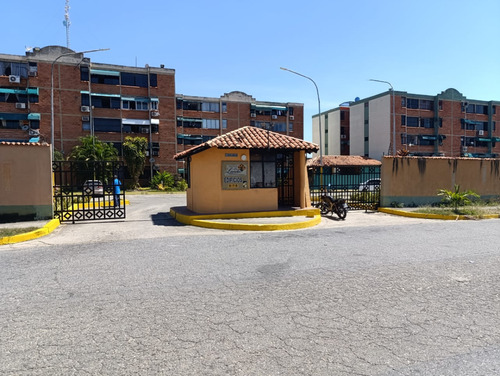 Apartamento En Urb Prq Res La Florida, Res. Los Laureles - Valencia