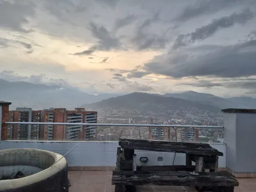 Apartamento En Venta En Loma De Las Brujas. Cod V12407