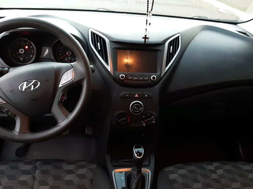 Imagem 10 de 13 de Hyundai Hb20 Comfort Plus 1.6 16v At Flex