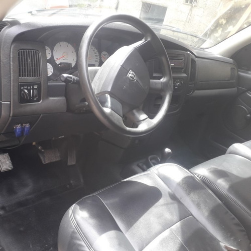 Imagen 6 de 13 de Dodge Ram 3500