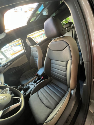 Imagen 18 de 25 de Volkswagen Taos 1.4 250tsi Hero Automatica At 2022 0km Vw 05